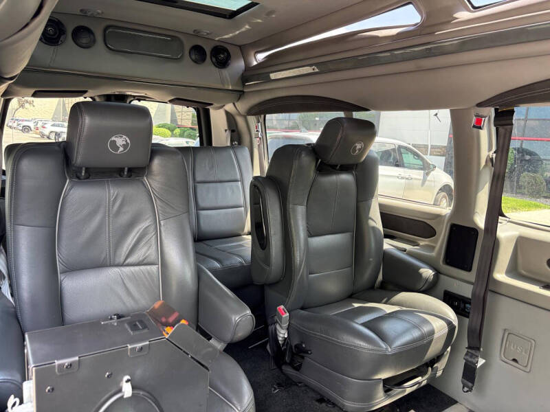 2017 GMC Savana 2500
