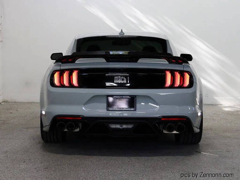 2022 Ford Mustang Mach 1
