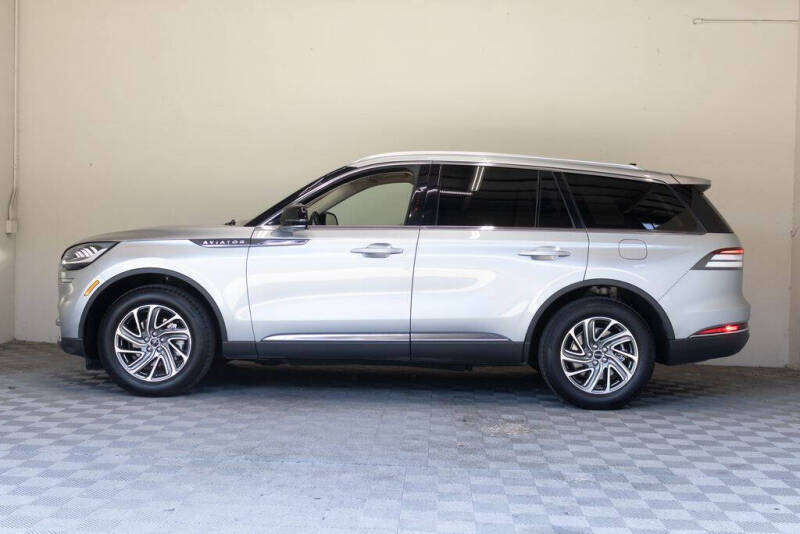 2023 Lincoln Aviator Standard
