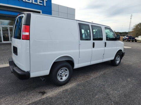 2025 Chevrolet Express 2500