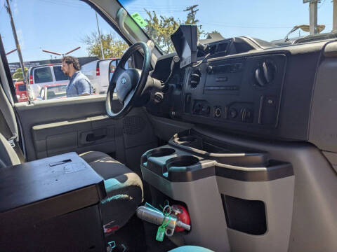 2014 Ford E-Series E-150