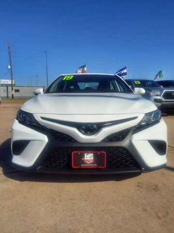 2019 Toyota Camry SE