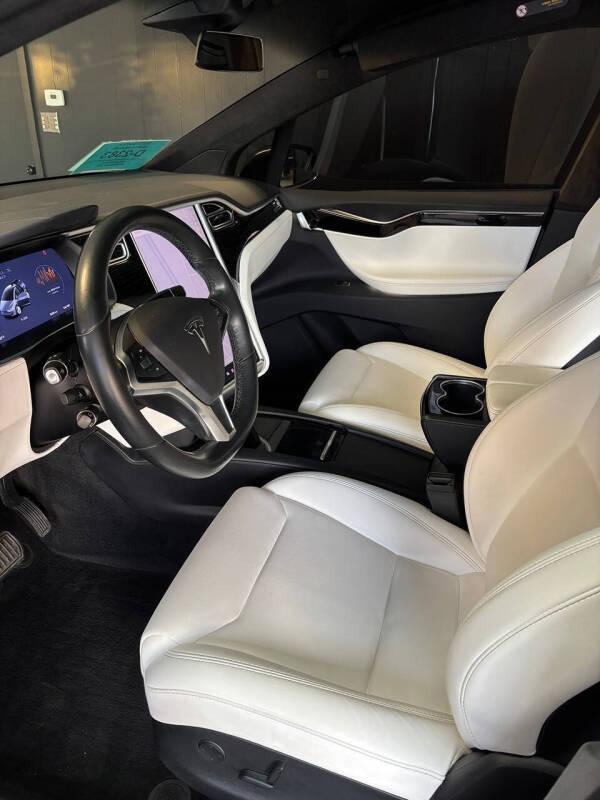 2018 Tesla Model X 75D