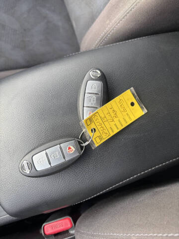 2015 Nissan Rogue SV