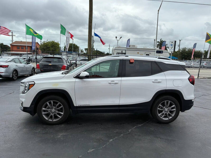 2024 GMC Terrain SLT