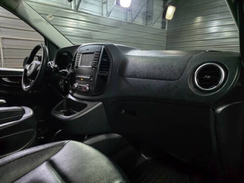 2016 Mercedes-Benz Metris Passenger