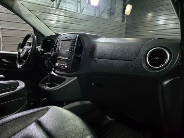 2016 Mercedes-Benz Metris Passenger