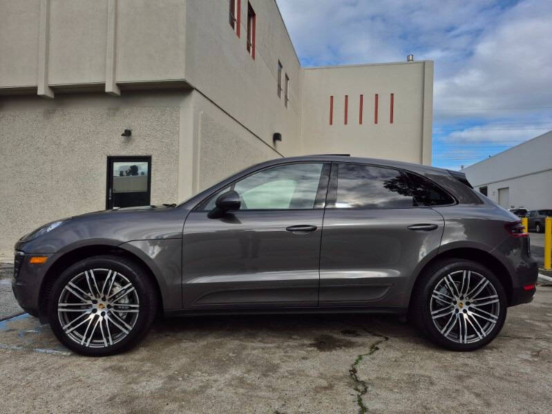 2016 Porsche Macan S's photo