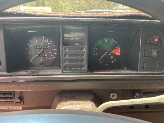 1982 Volkswagen L Passenger Van