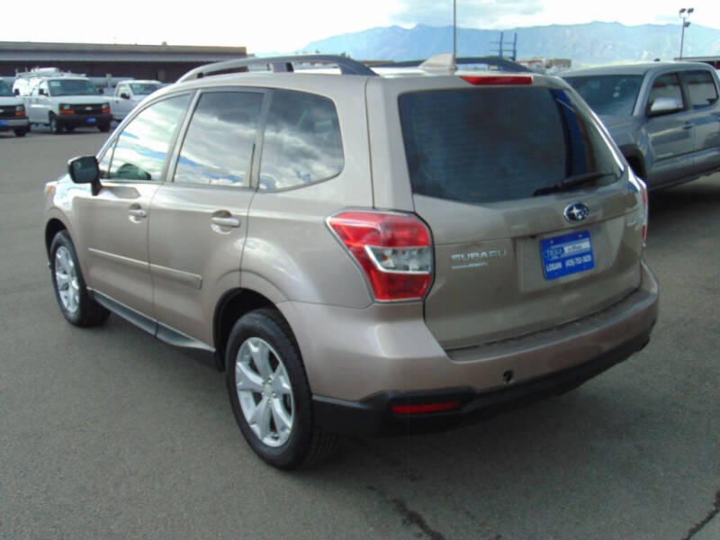 2016 Subaru Forester 2.5i