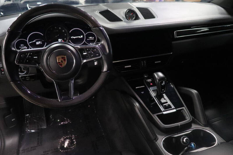 2019 Porsche Cayenne S