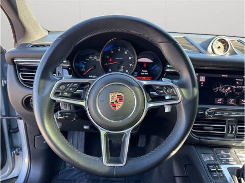 2020 Porsche Macan
