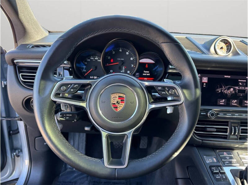 2020 Porsche Macan