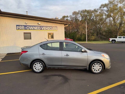 2013 Nissan Versa 1.6 SV
