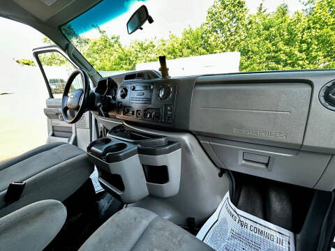 2014 Ford E-Series E-250