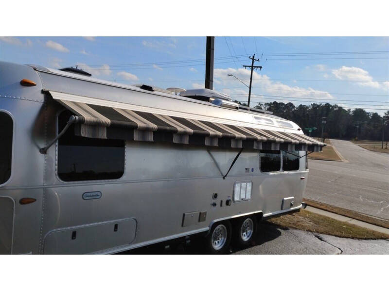 2018 Airstream GLOBETROTTER -
