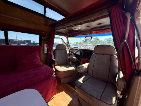 1987 Ford E-250 Super