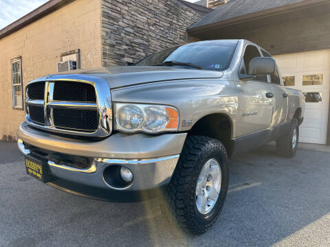 2004 Dodge Ram 1500 for sale at Bobbys Used Cars in Charles Town WV