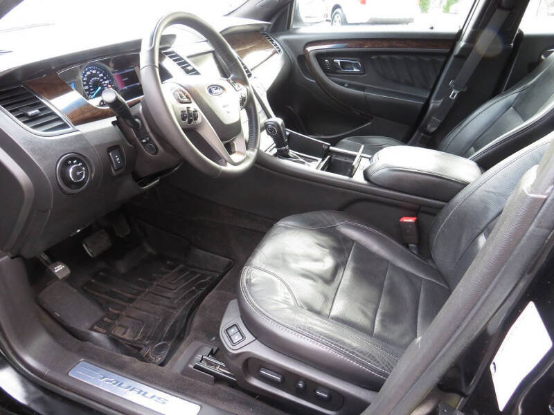 2015 Ford Taurus Limited