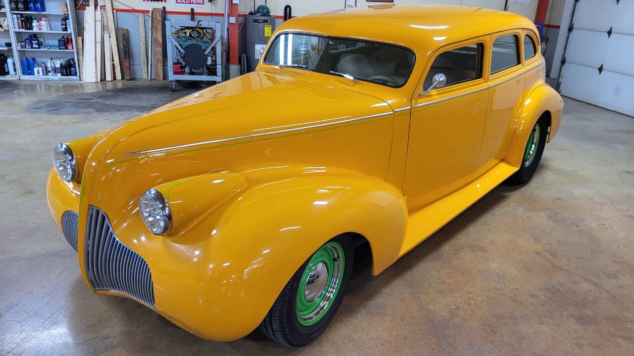 1939 Buick 40 Special 2