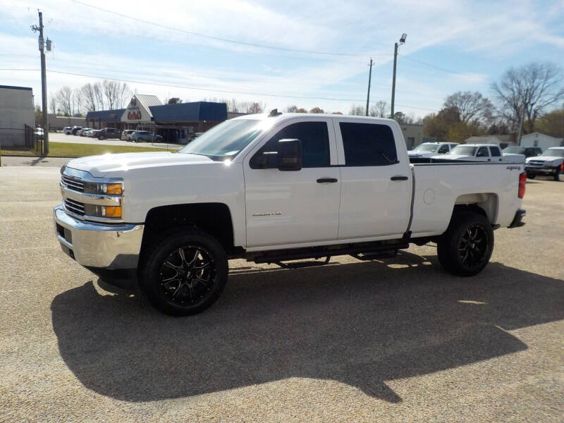 2017 Chevrolet Silverado 2500HD for sale at Young's Motor Company Inc. in Benson NC