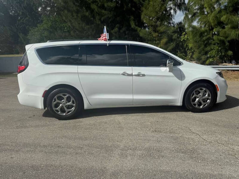 2022 Chrysler Pacifica Limited