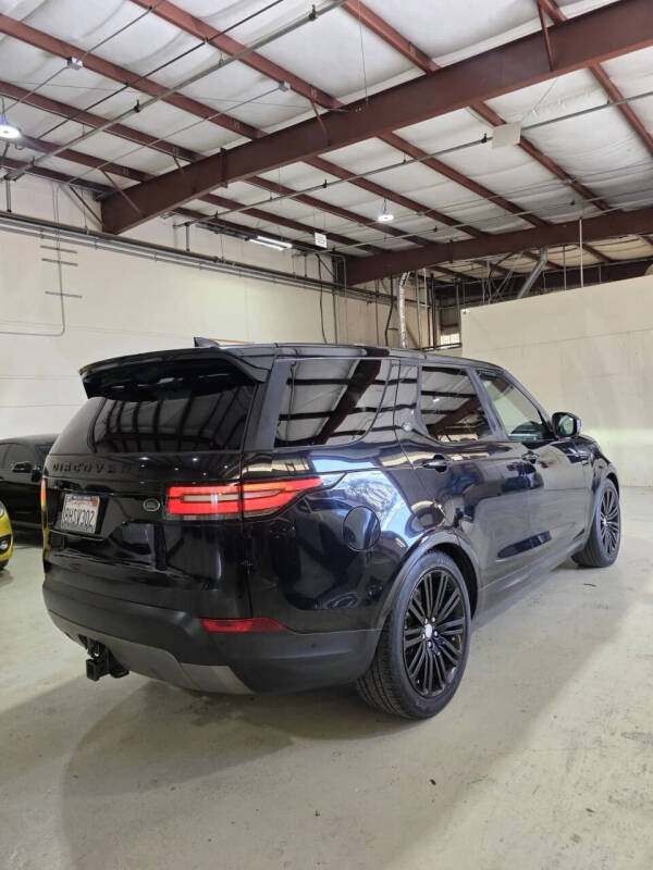 2017 Land Rover Discovery First Edition