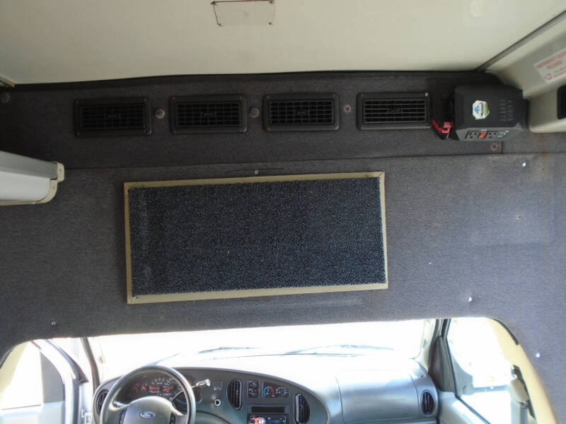2006 Ford E-450 Motorcoach
