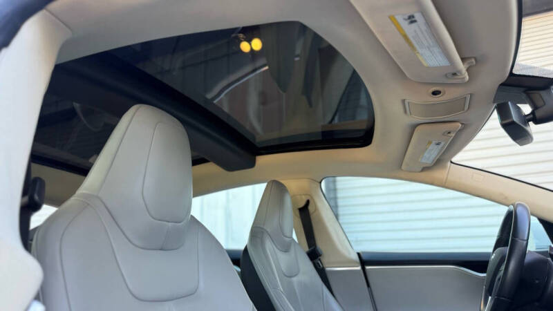 2014 Tesla Model S 85