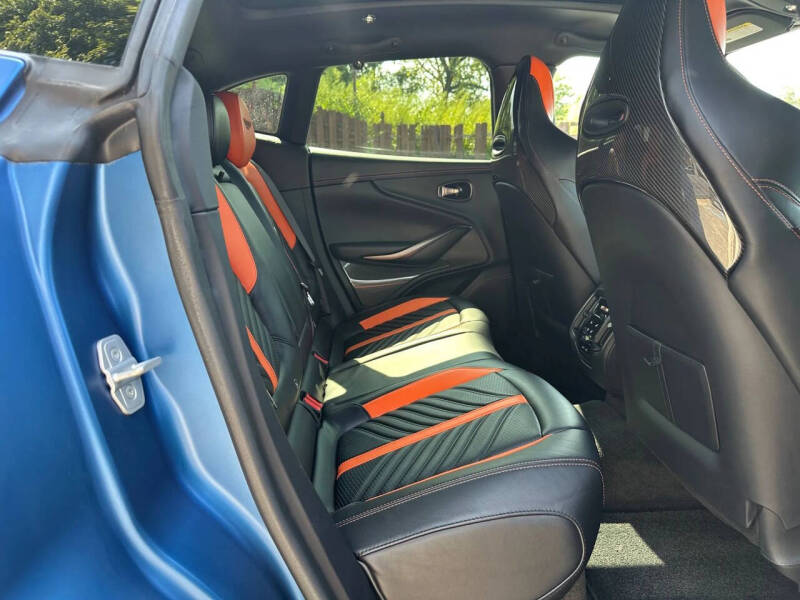 2023 Aston Martin DBX 707