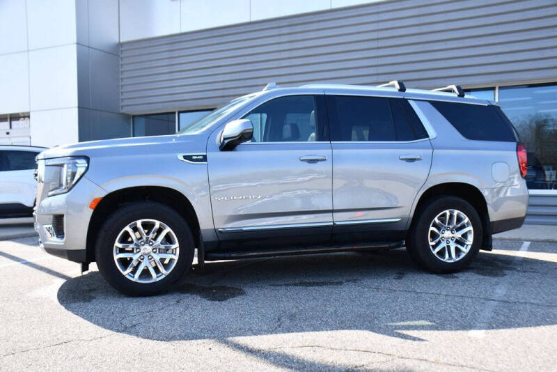 2023 GMC Yukon SLT