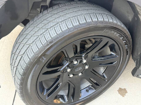 2017 Cadillac Escalade Luxury