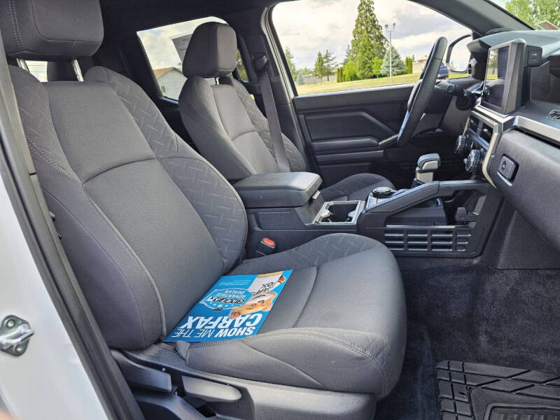 2024 Toyota Tacoma SR5