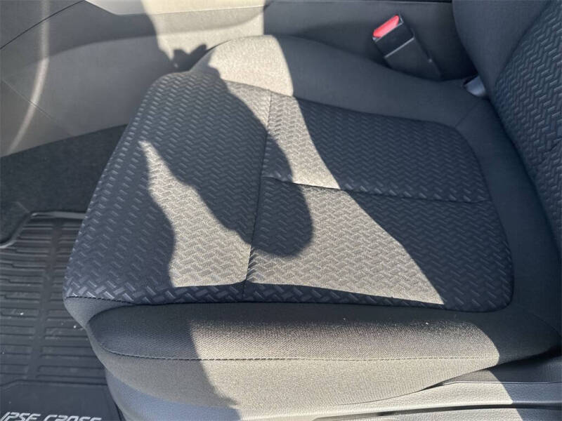 2025 Mitsubishi Eclipse Cross LE