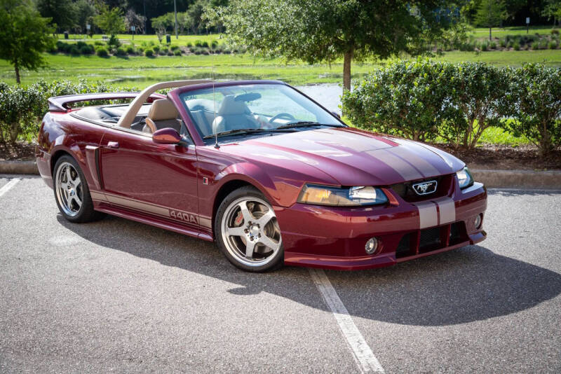 2004 Ford Mustang GT Deluxe