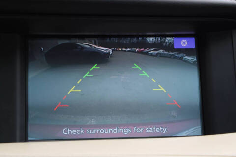 2017 Infiniti QX30 Premium