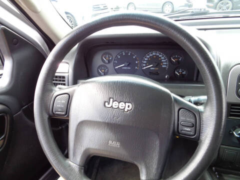 2004 Jeep Grand Cherokee Laredo