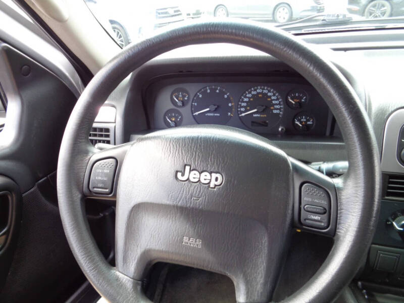 2004 Jeep Grand Cherokee Laredo