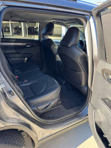 2021 Toyota Highlander Limited