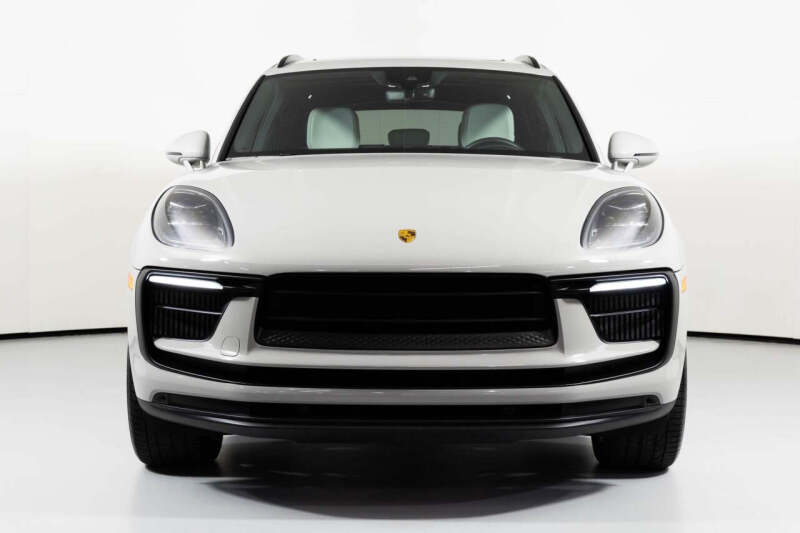 2022 Porsche Macan S