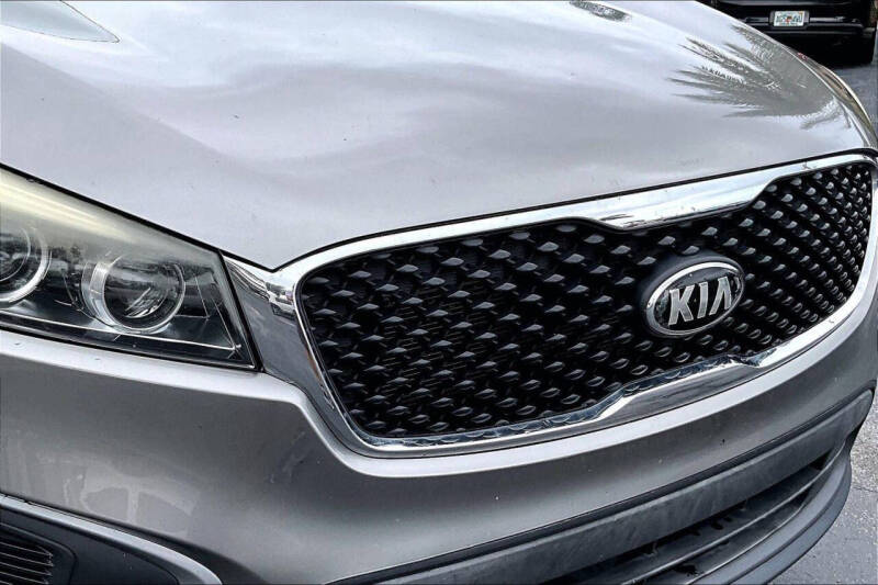 2016 Kia Sorento LX