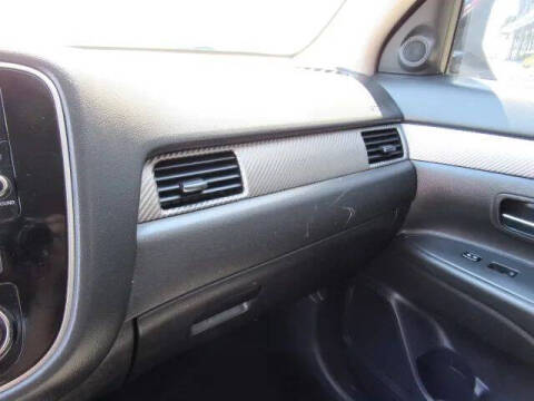 2018 Mitsubishi Outlander ES