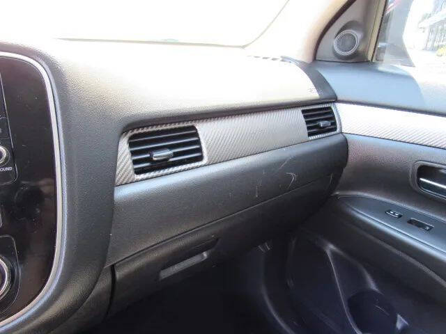 2018 Mitsubishi Outlander ES