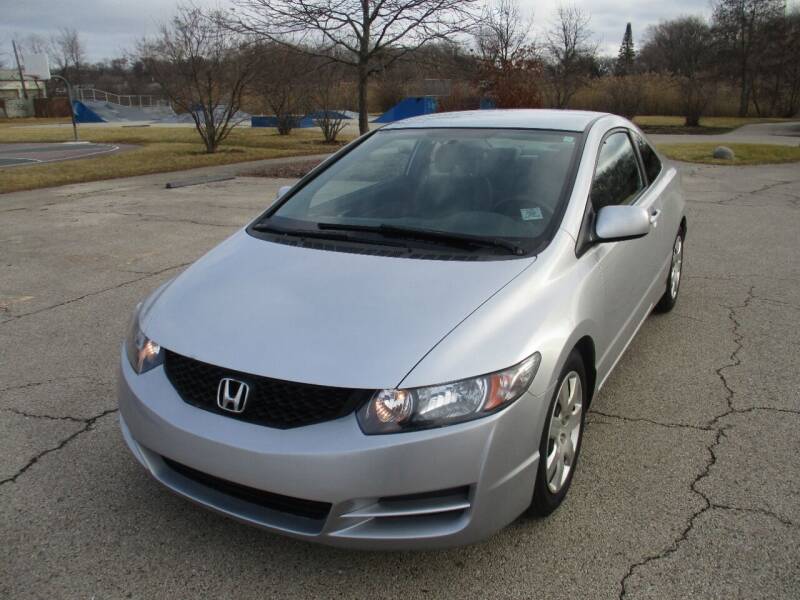 2010 Honda Civic for sale at Triangle Auto Sales in Elgin IL