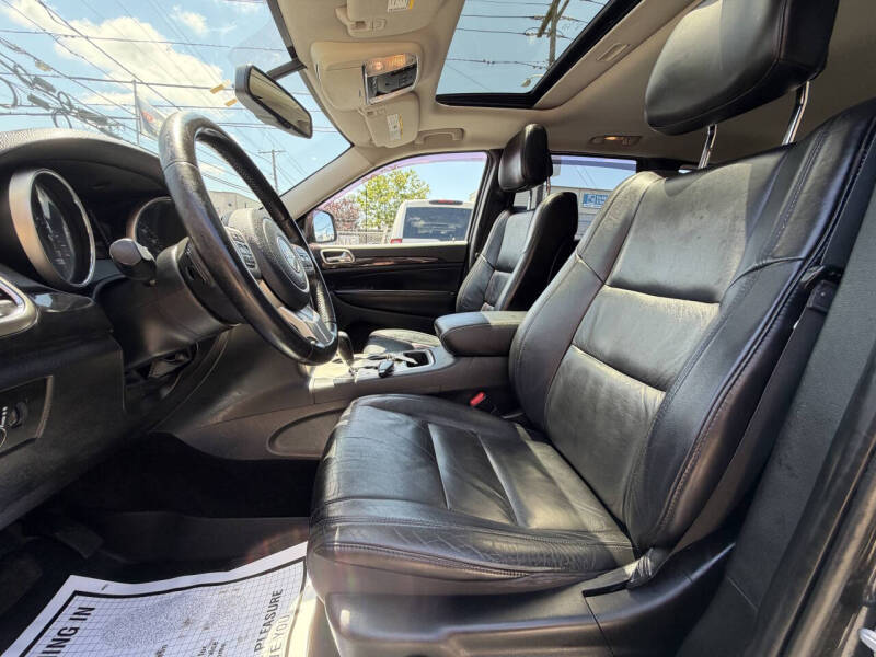 2011 Jeep Grand Cherokee Laredo