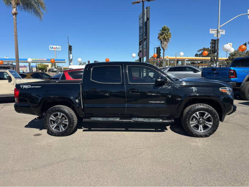 2017 Toyota Tacoma TRD Sport