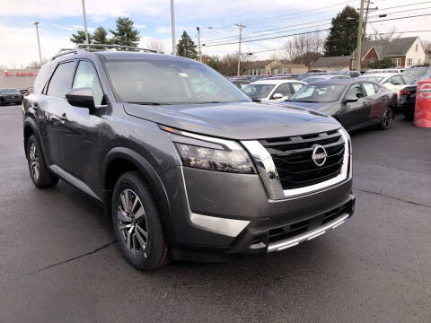 2025 Nissan Pathfinder SL