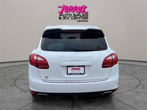 2014 Porsche Cayenne Platinum