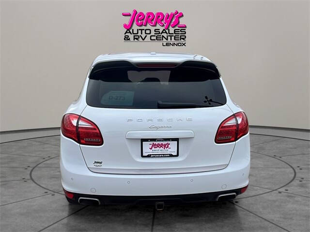 2014 Porsche Cayenne Platinum