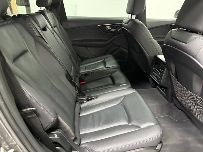 2021 Audi Q7 quattro Premium Plus 55 TFSI